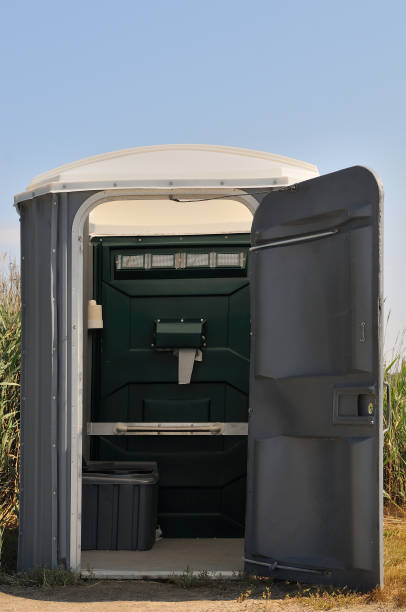 Best Portable bathroom rental  in Creston, OH