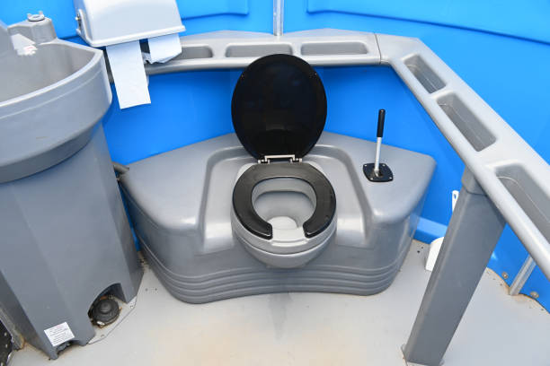 Best Porta potty rental near me  in Creston, OH